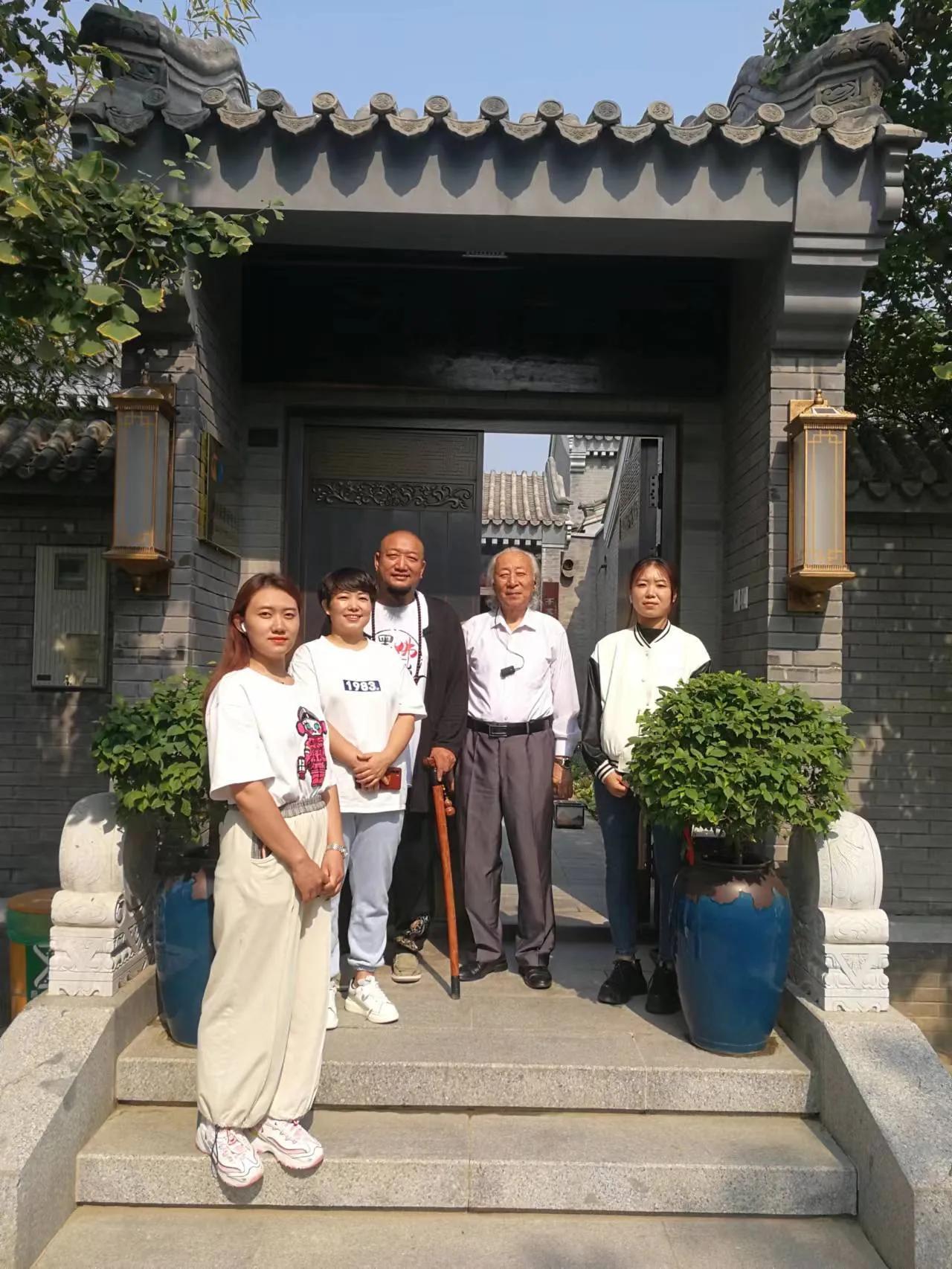 你好墨先生,自信成就之旅与最新章节揭秘