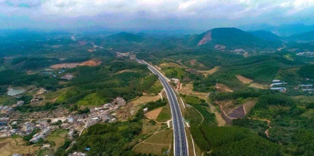 广西灵山高速最新动态,时代速度与地方脉动