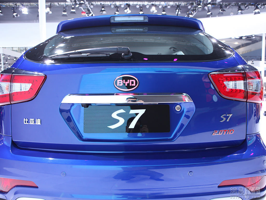 比亚迪S9未来旗舰车型神秘面纱揭晓，最新消息一览