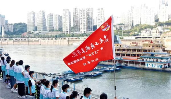 重庆新朝天门科技产品引领未来，动态资讯重塑生活新篇章