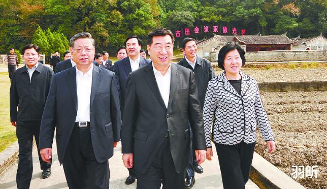 陈景耀最新职务与小巷独特风味探索之旅揭秘