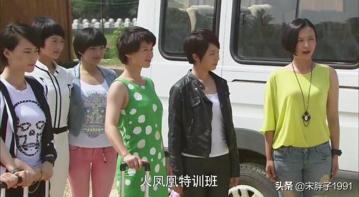 女演员杨舒，演艺之路璀璨闪耀，小巷中的隐藏宝藏揭秘