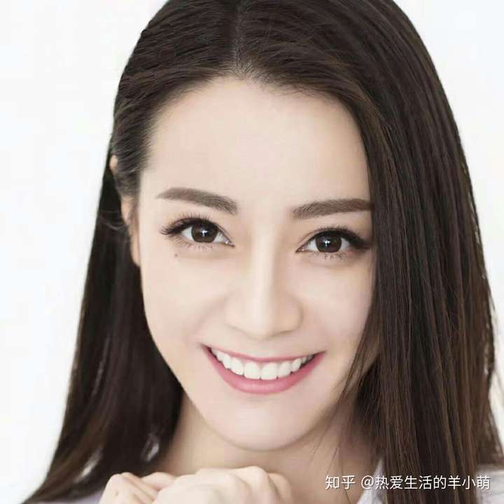 揭秘明星闪耀背后的美瞳故事，他们真的戴吗？
