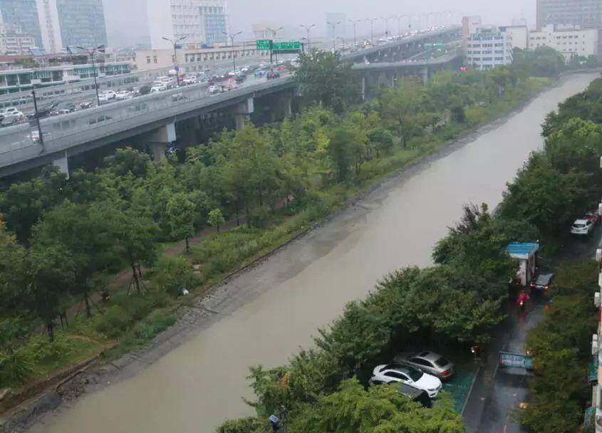 杭州地铁12号线最新线路图，自然美景之旅的启程点