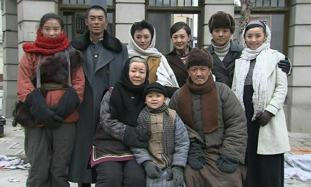 闯关东演员的温馨日常