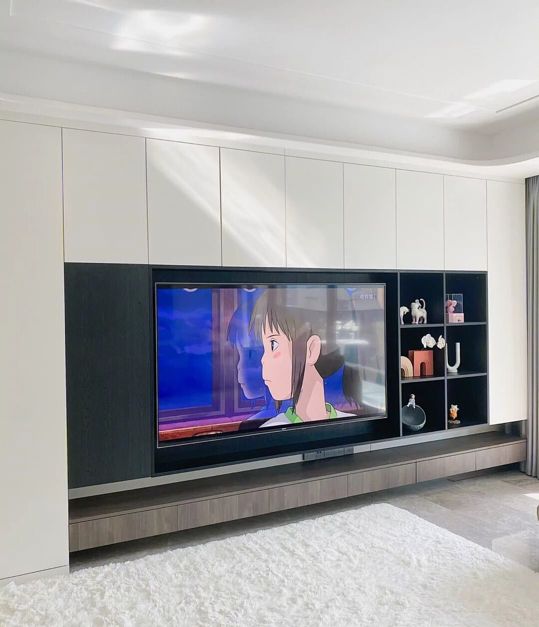 科技重塑家居风尚,最新电视柜款式引领未来家居设计