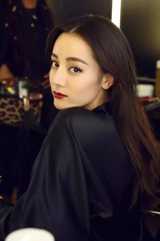 带丽的明星,娱乐圈中的璀璨之星