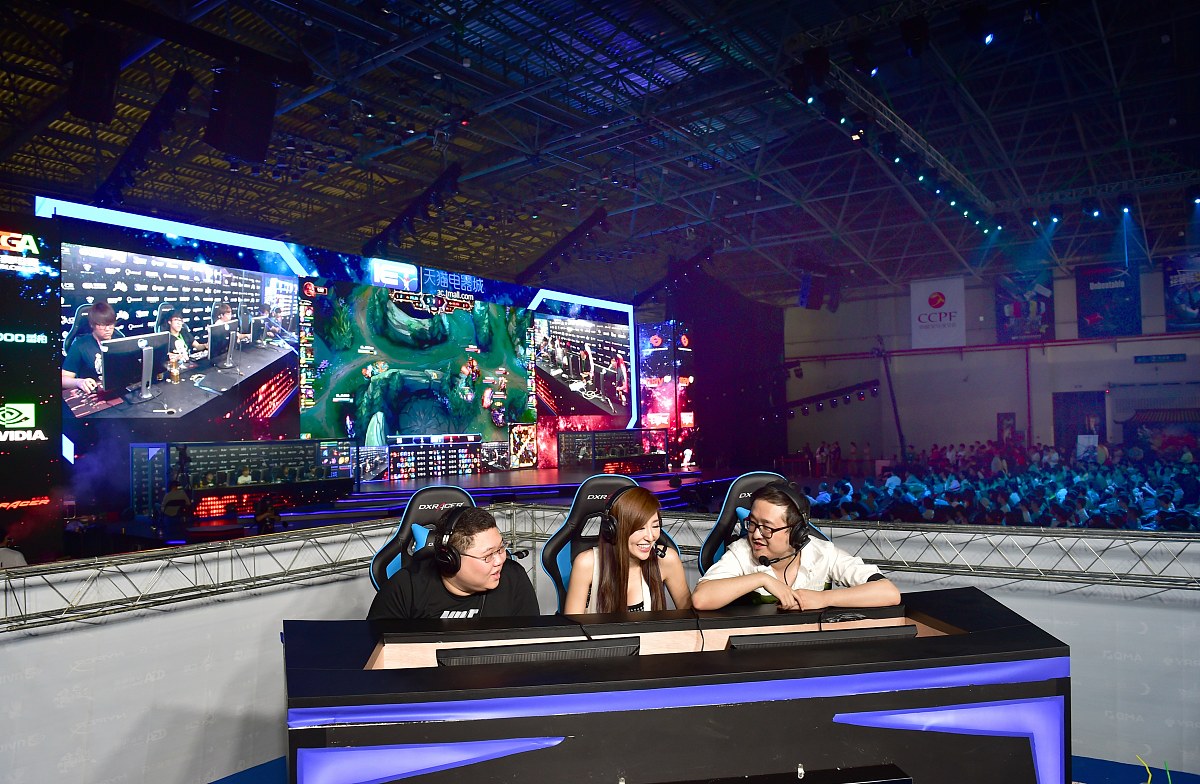 LOL职业比赛直播,电竞热潮的见证与推动力