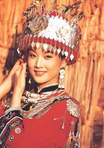 土家族明星探寻自然美景,内心宁静之旅