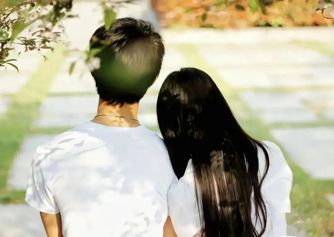 探索现代社交中的全新异性交往模式,最新异性交往趋势分析