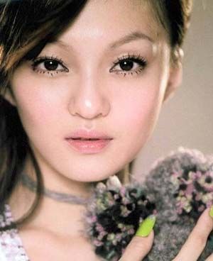 张韶涵最新动态,日常温馨之旅