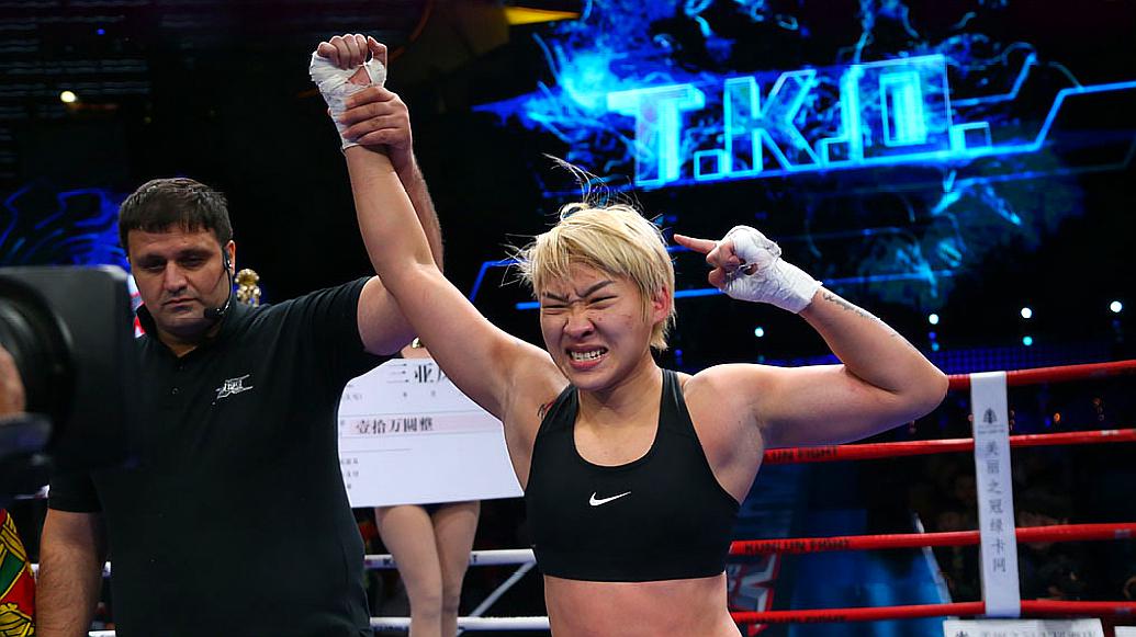 汪柯菡最新比赛——小巷中的意外盛宴