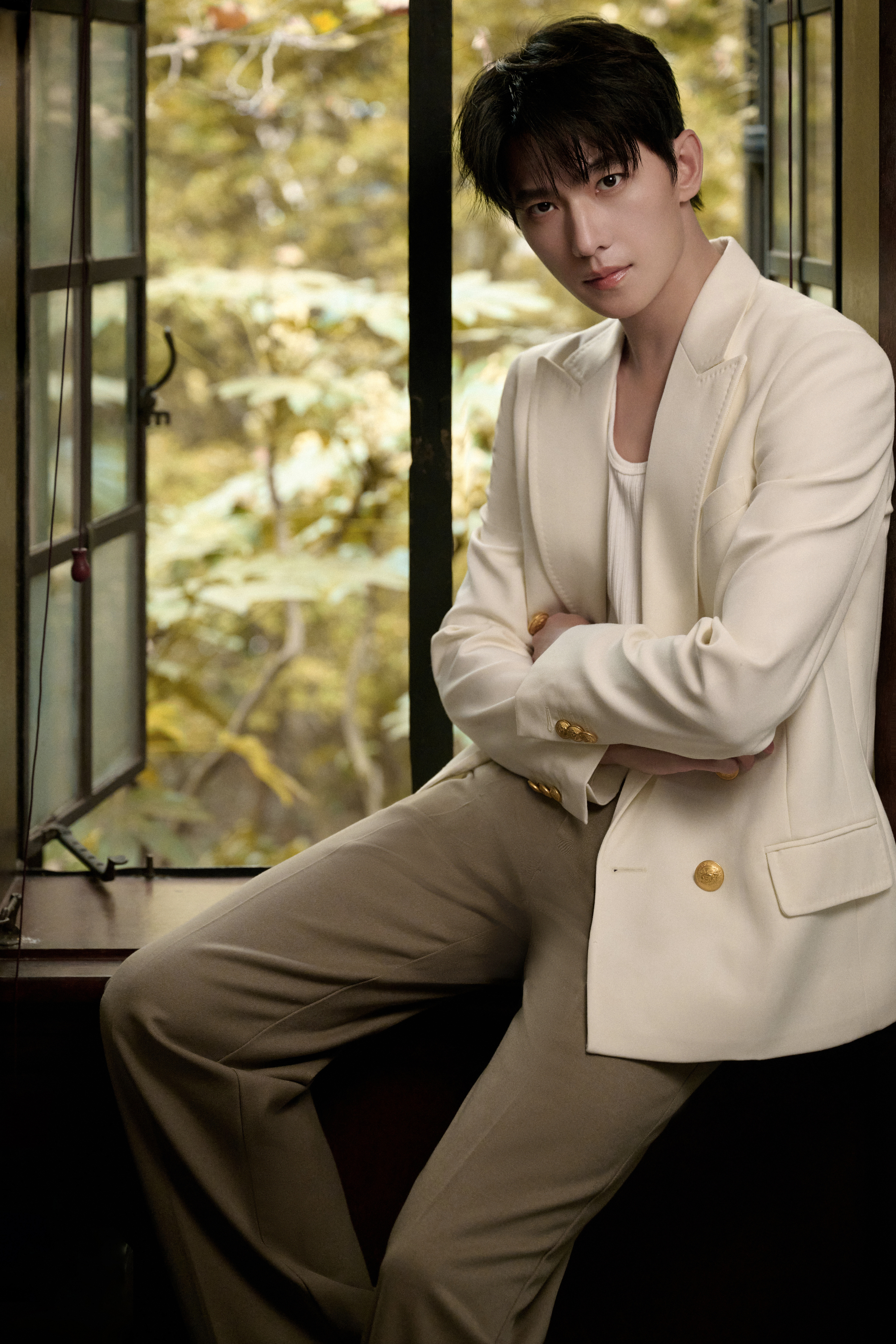 杨洋最新动态更新,揭秘他的最新行程与消息