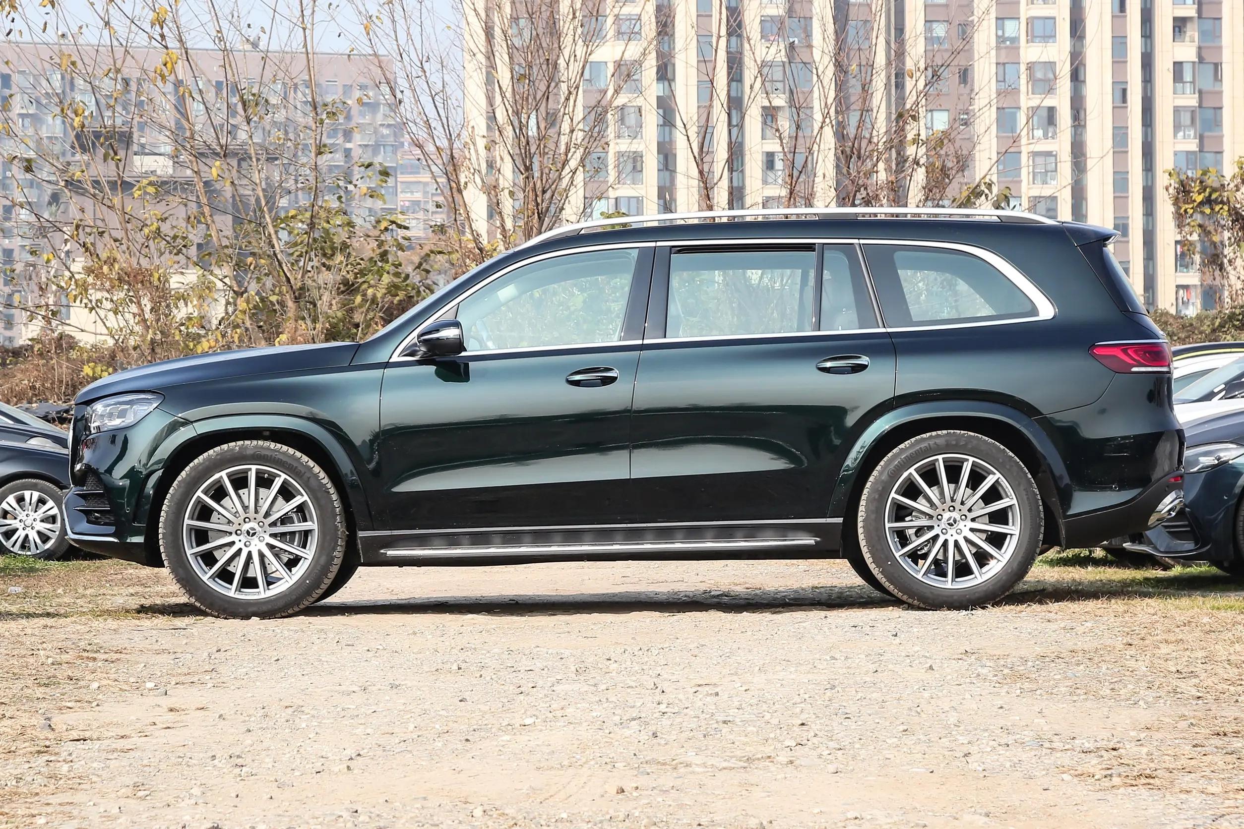 奔驰GLS350最新报价及豪华SUV市场新动向解析