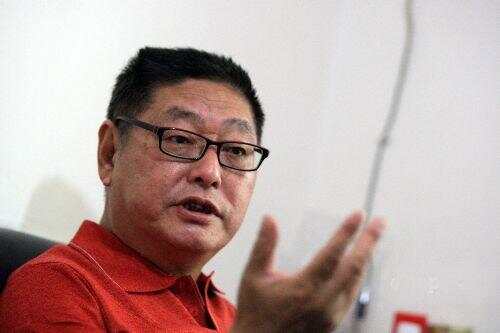 杨百万最新动态解析,多方观点与个人立场深度揭示