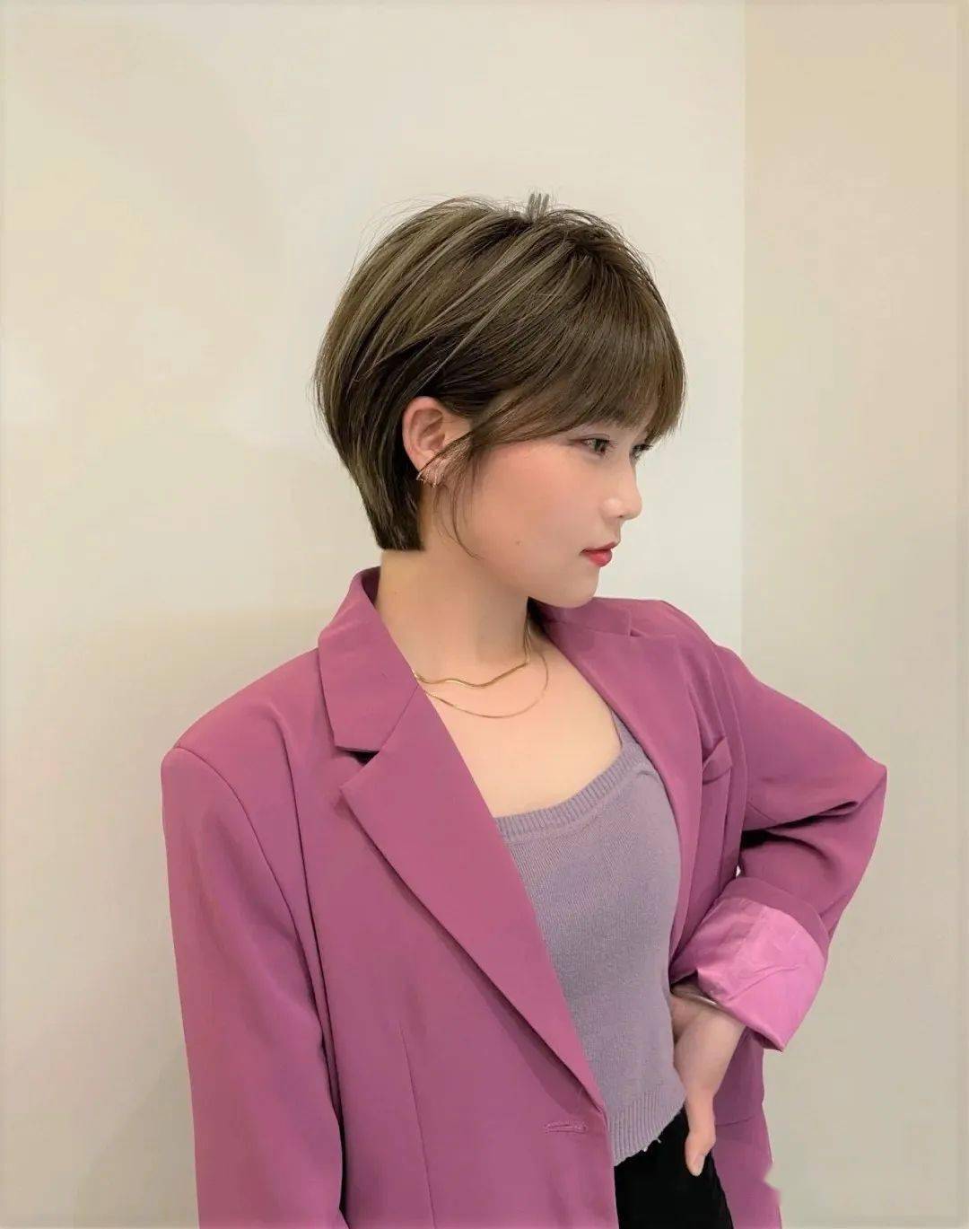 最新流行趋势,时尚短发发型指南,轻松让你变美!