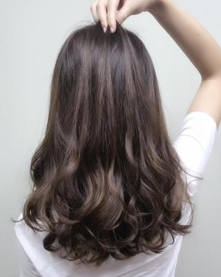 最新发型中长,温情故事与秀发之美