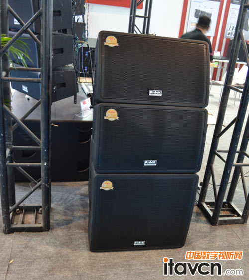 飞乐音响最新动态与行业观点碰撞,行业内的深度探讨与个人立场表达