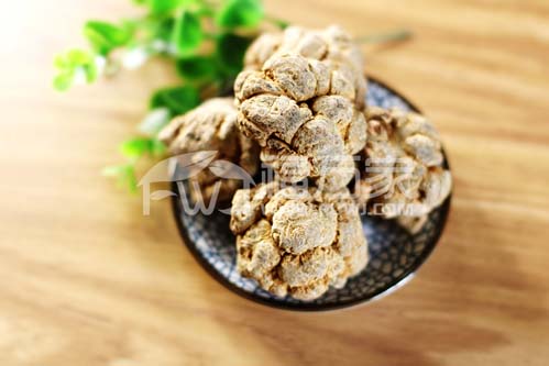 科技重塑生活,最新三七价格的高科技之旅