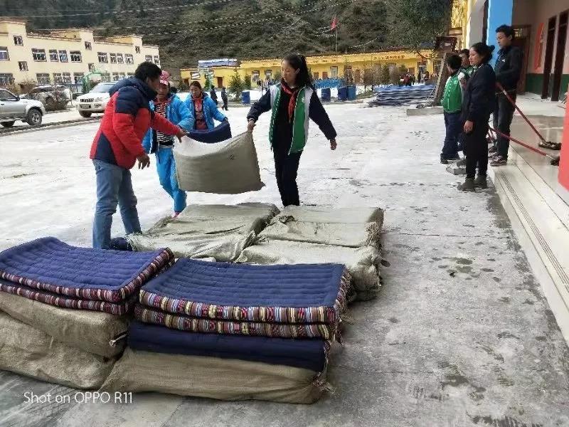 堰塞湖最新动态,多方观点分析与个人立场阐述揭秘