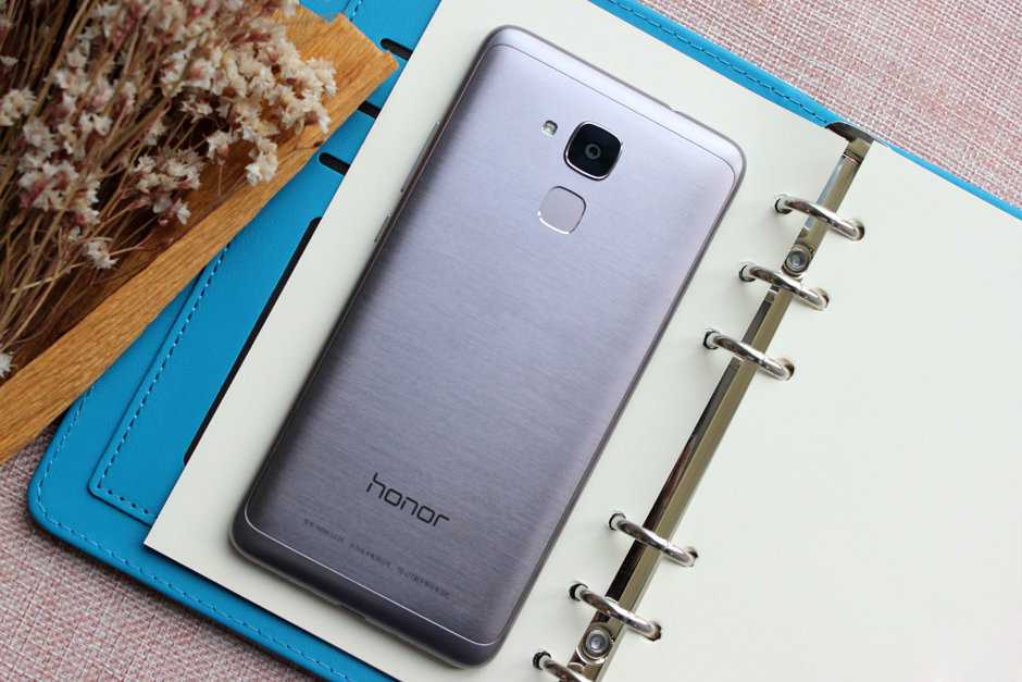 华为荣耀5C最新版本5.0与自然美景的浪漫之旅探索