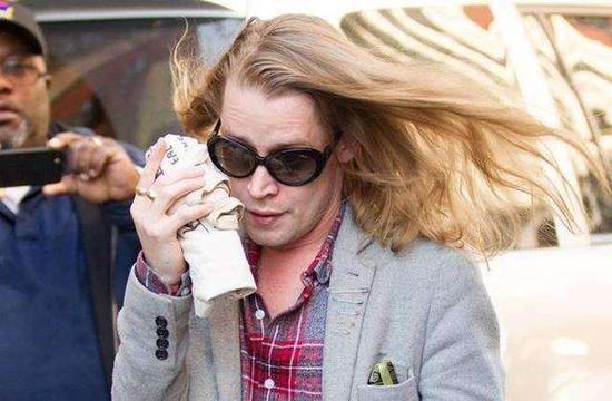 最新童星男的科技神器,触摸未来生活,体验智能魅力