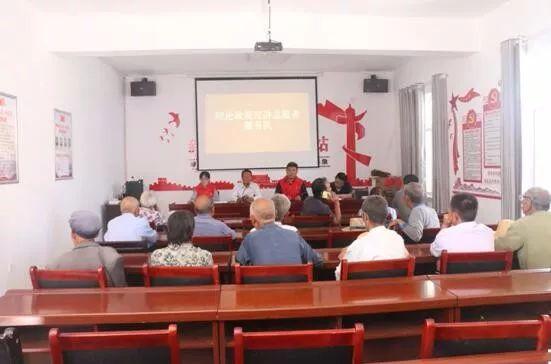 最新政策深度解读与观点阐述,政策变革带来的机遇与挑战