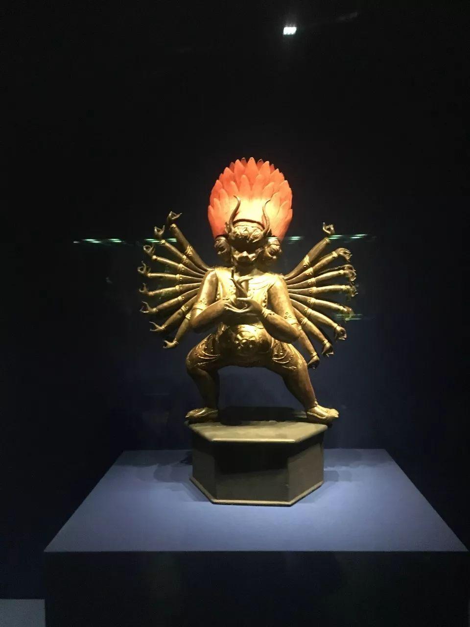 中国与梵蒂冈最新关系揭秘,小巷深处的神秘邂逅探究