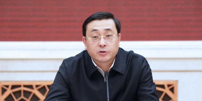 费高云最新任职与探索自然美景及内心平静之旅