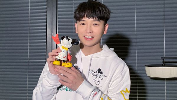 彭昱畅最新科技巨献重塑未来体验大片震撼来袭!