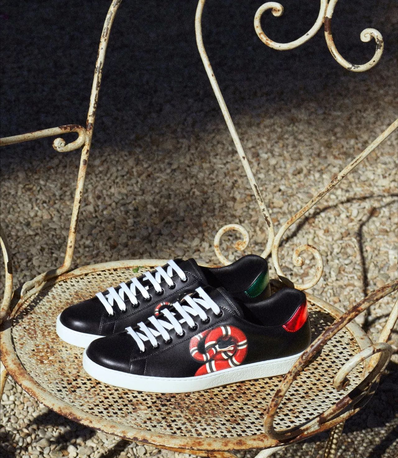 最新古驰老爹鞋,小巷时尚秘境的潮流之选