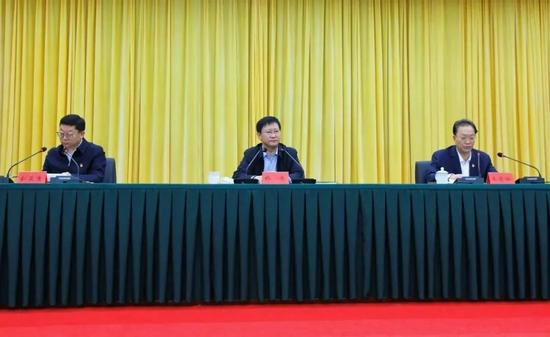 新疆兵团党委最新任免及其背后的故事