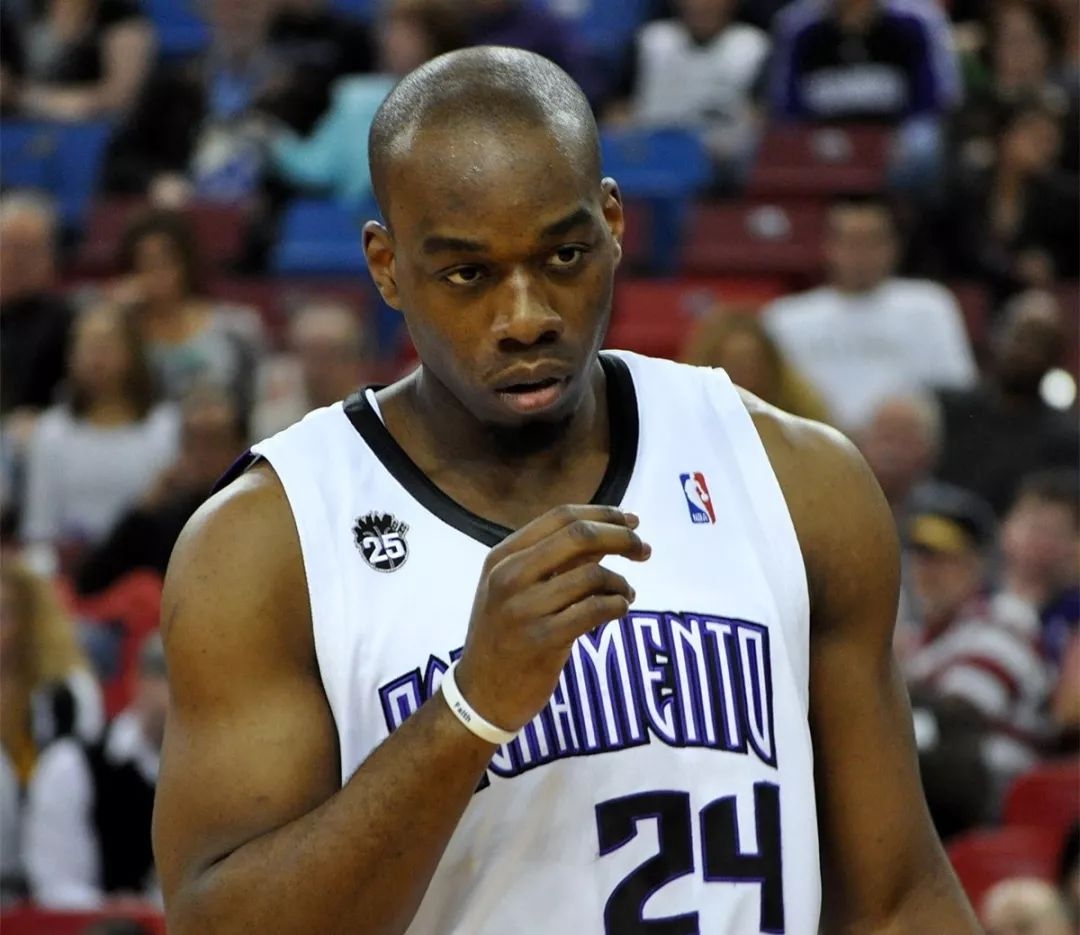 卡尔兰德里,篮球界新星动态更新,璀璨表现引人瞩目