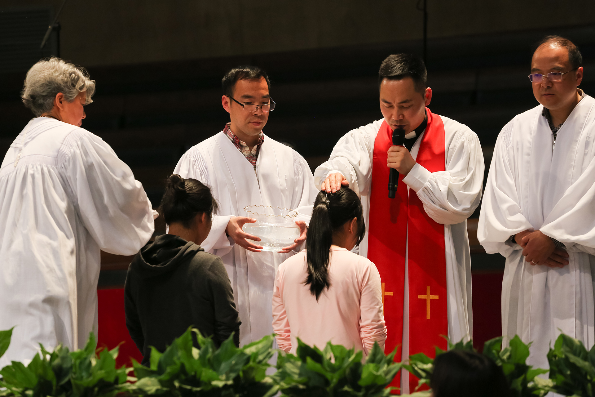 撒督牧师最新讲道代祷，小巷神秘之香的心灵启示