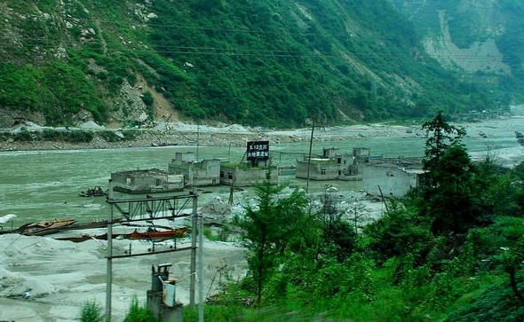 九寨沟地震伤亡最新消息,小巷中的美食店背后的故事与救援进展