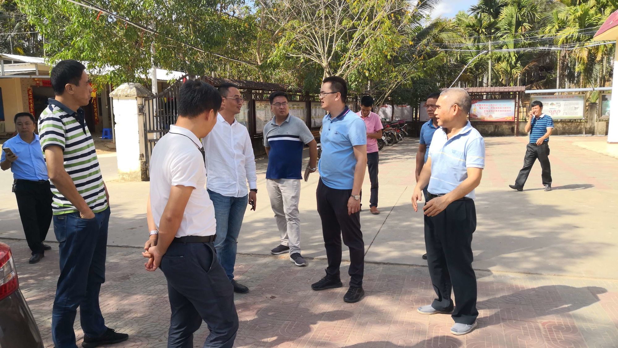 三亚天涯区新任副区长引领科技之光，点亮新生活