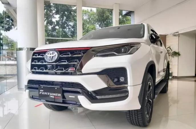 奔跑者最新2.8柴油价格解析，市场走势与多元观点分析