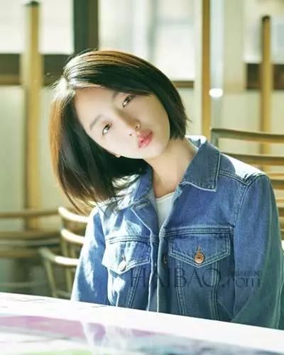 周冬雨最新发型揭秘，探寻小巷中的秘密发型馆！