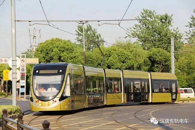 徐州有轨电车最新动态，小巷深处的电车情怀与美食探秘