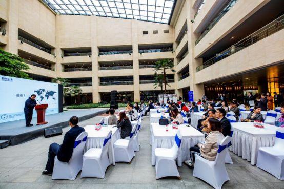 六和彩资料网站下载,实时更新解释介绍_VIP93.317演讲版