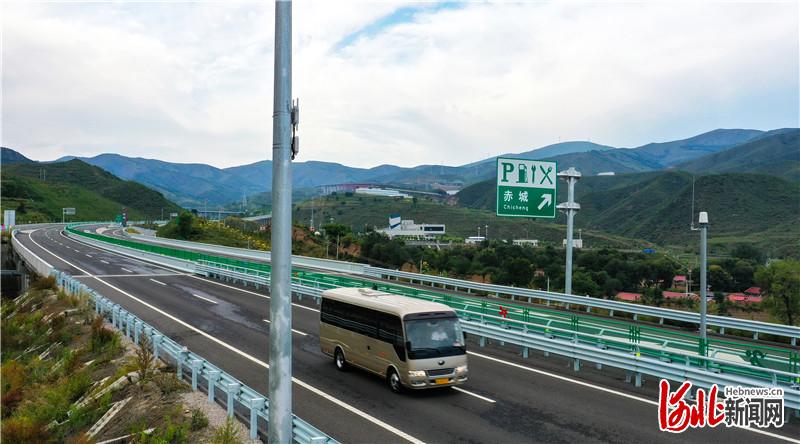 延崇高速招标最新动态，科技引领，无限可能体验——最新招标消息