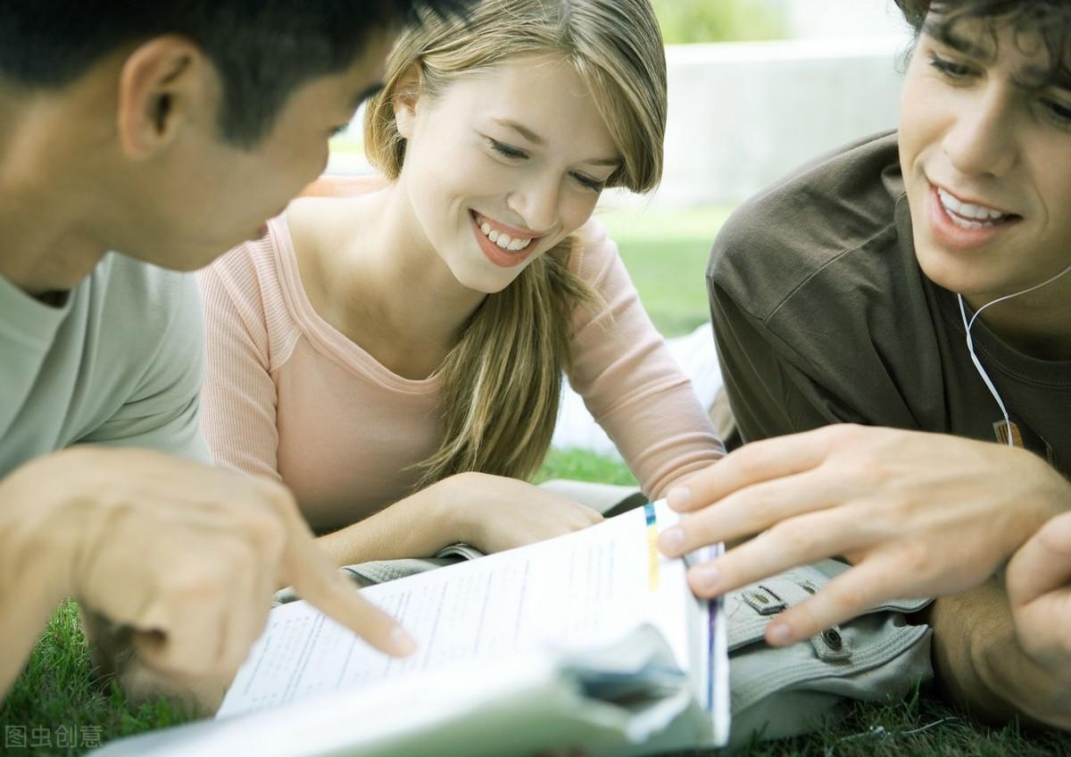 锦鲤夫妇最新消息热议背后观点分析，揭秘夫妇最新动态与公众反应