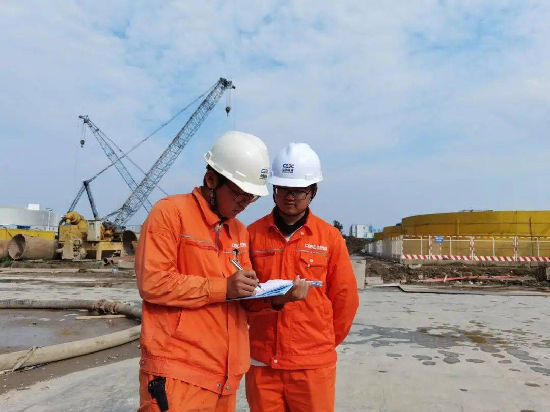 正版资料大全精选,安全性方案执行_社区版53.964