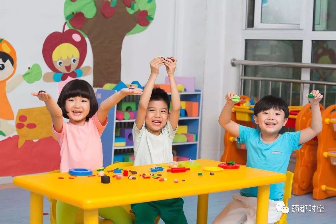 幼儿园最新动态，探索幼教新动向，引领孩子快乐成长之路
