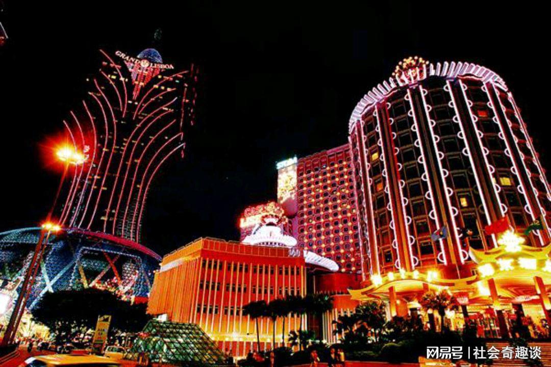 2024澳门今天晚上开什么,全面信息解释定义_家庭版54.236