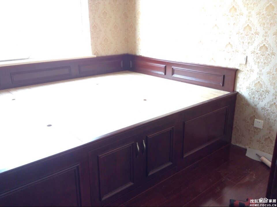 炕床最新,温馨的友情日常