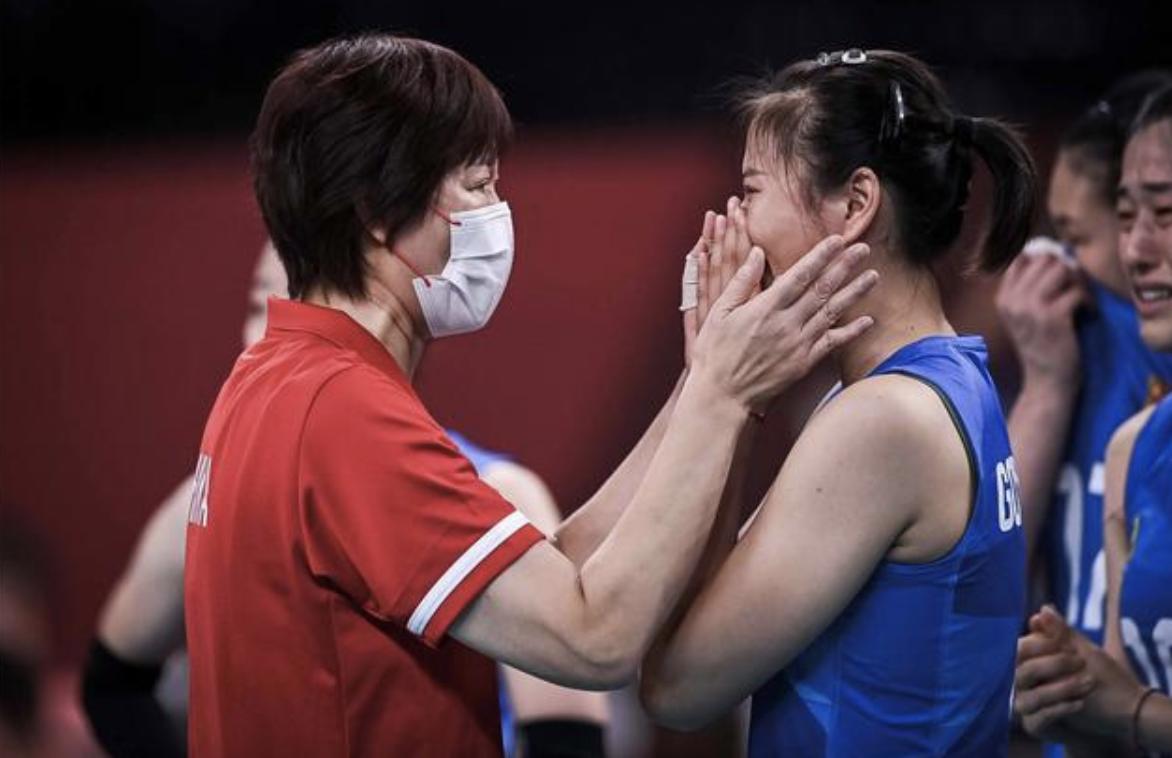 郎平新职务亮相,中国体育传奇人物再度闪耀舞台