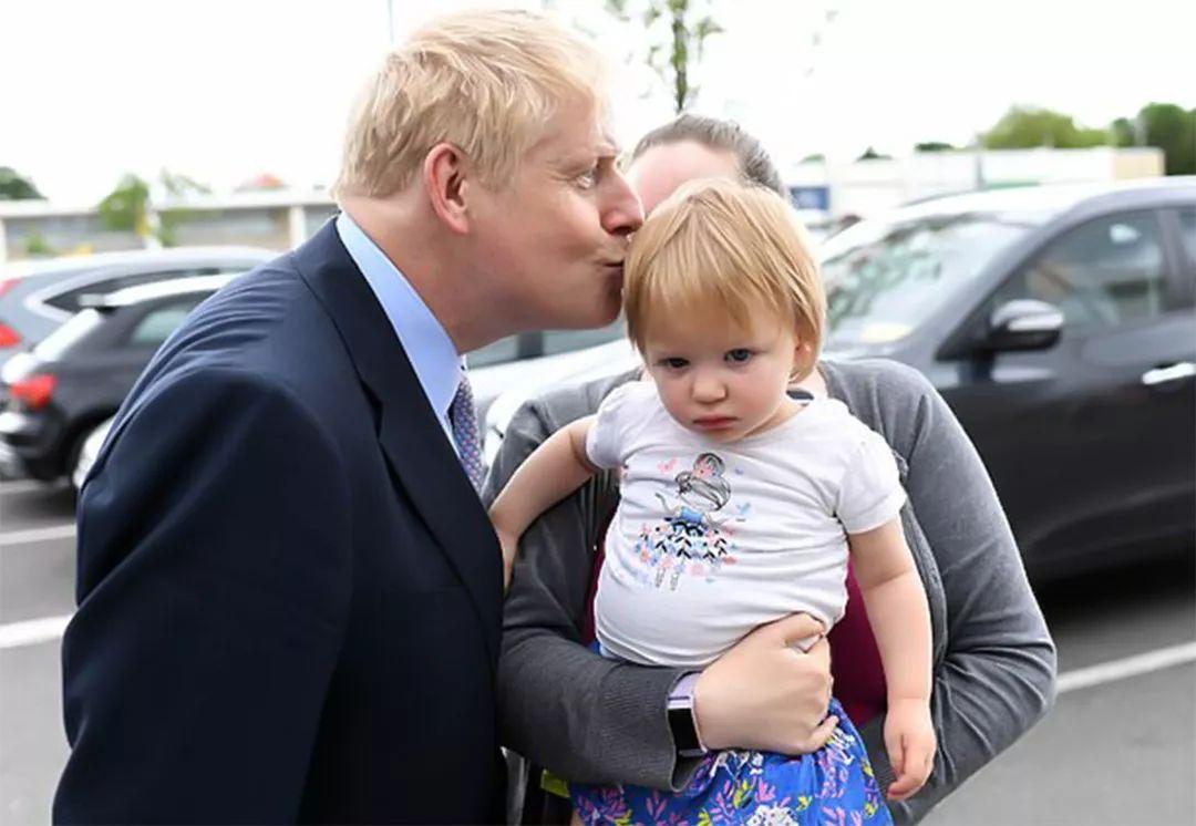 最新快嘴新闻,学习变化,自信起航,开启无限可能的新时代!