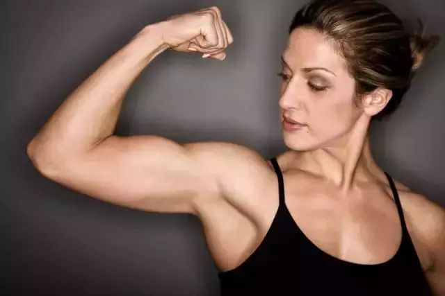 肌肉女最新探索之旅,自然美景与内心平和的双重追寻