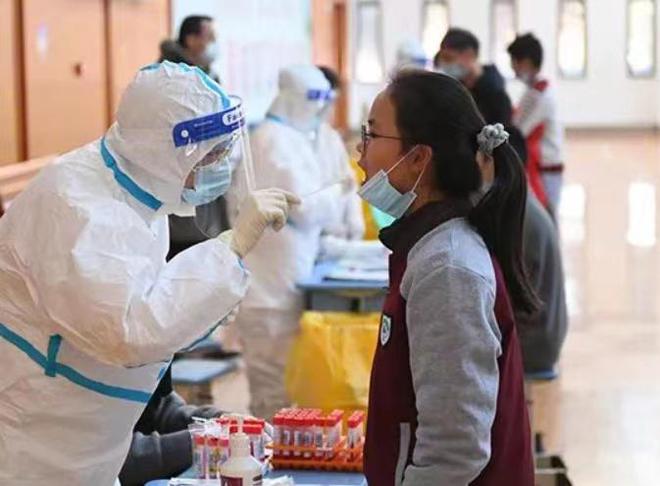 新疆疫情最新防控与探索自然美景之旅